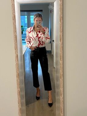 Pink and White Abstract Print Button Down Blouse Women Size M Long Sleeve Top